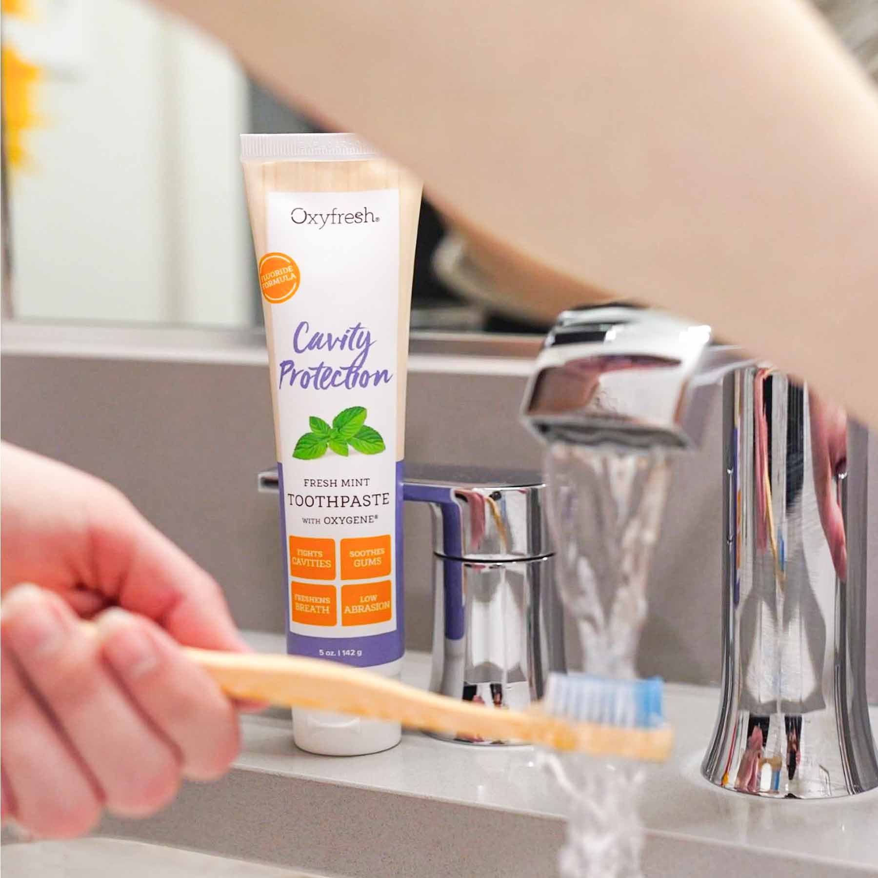 oxyfresh-anticavity-fluoride-toothpaste-by-sink